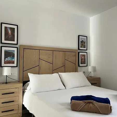 Private In A Great Location In With Shared Pool Playa Blanca (Lanzarote)